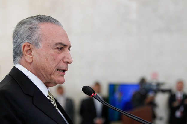 Temer Top