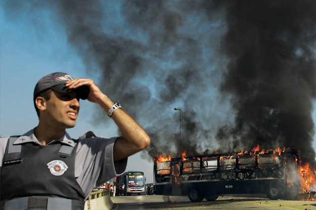 Hundreds of Brazilian Prisoners Escape After Prison Riot Over