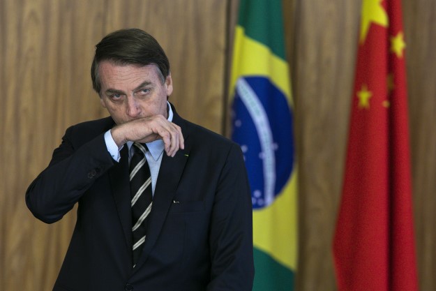 bolsonaro_lapper_top